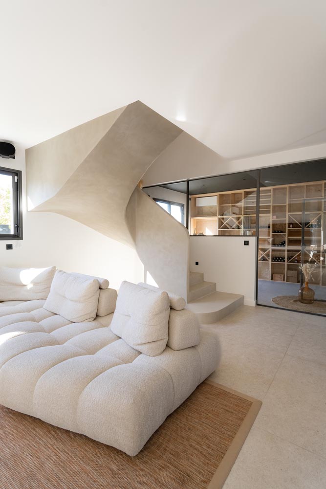 beton-cire-escalier-La-Teste-de-Buch