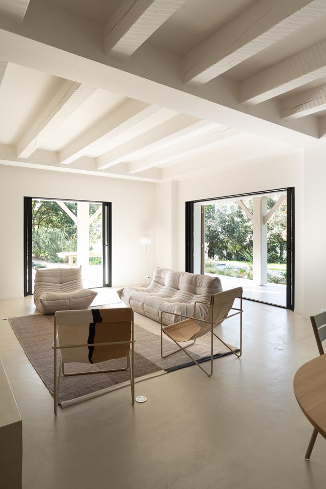 beton-cire-interieur-maison-12 pose revêtements de sol sur le bassin d'arcachon