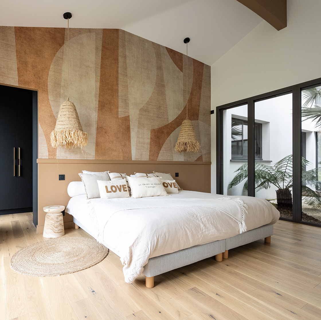parquet - peinture murale - papier peint - chambre